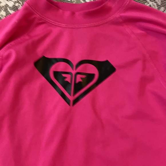 ROXY RASHGUARD MAGENTA PINK WHOLE HEARTED SWIM TOP SIZE SMALL UPF 50 SURF - Picture 3 of 12